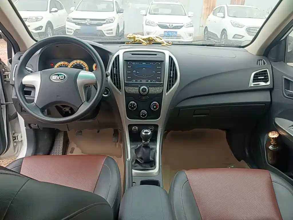 BYD F3 — миниатюра 10