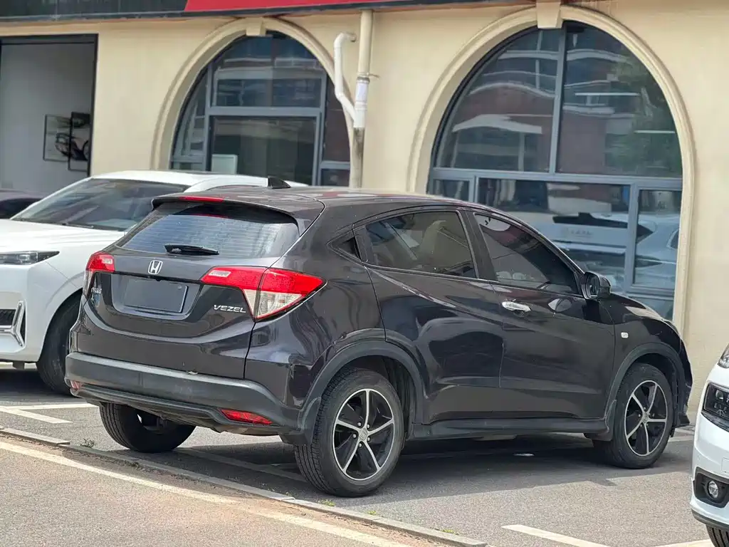 Honda Vezel 2022 1.5L CVT