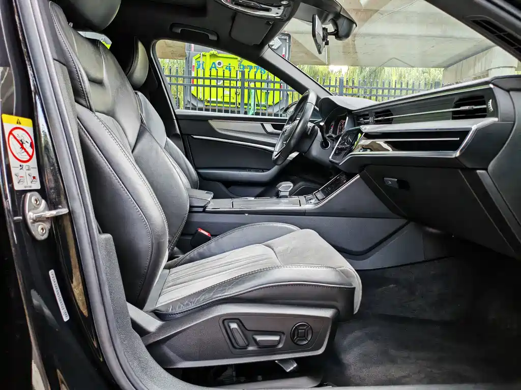 Audi A6L — миниатюра 14