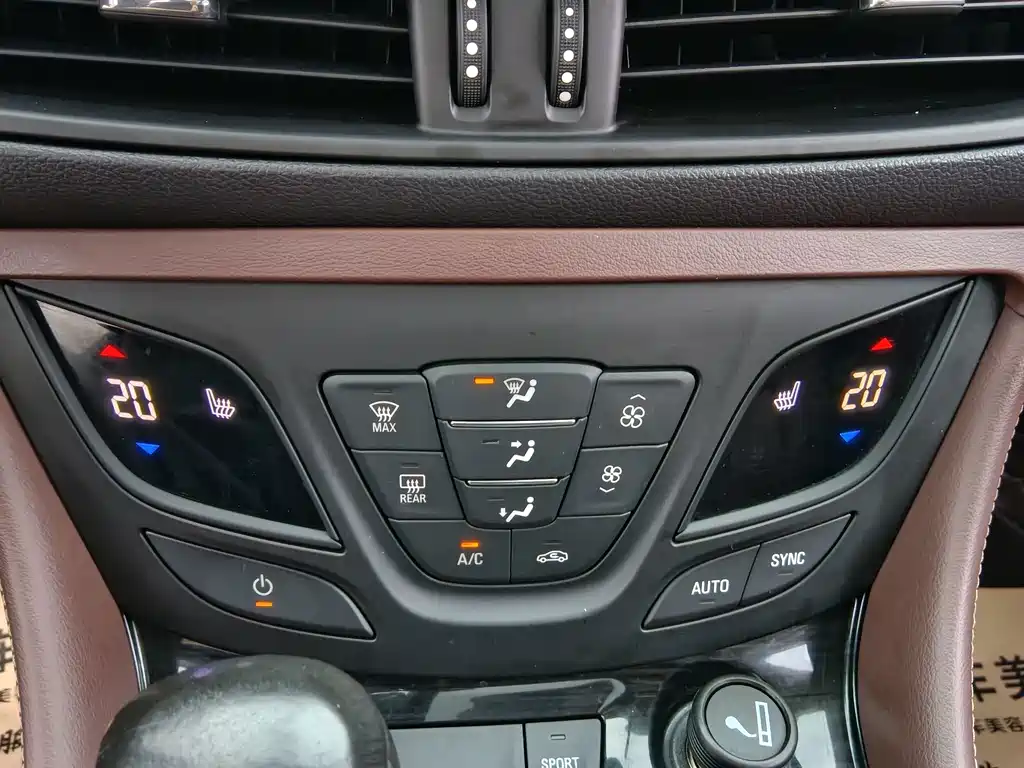 Buick Envision Plus — миниатюра 9