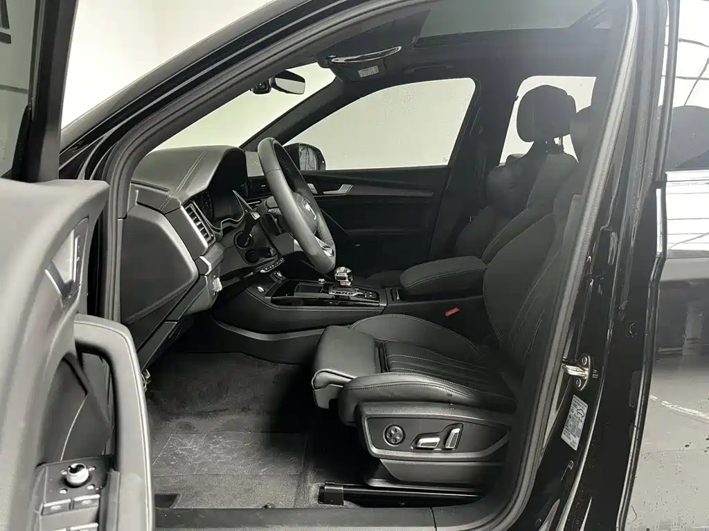 Audi Q5L — миниатюра 8