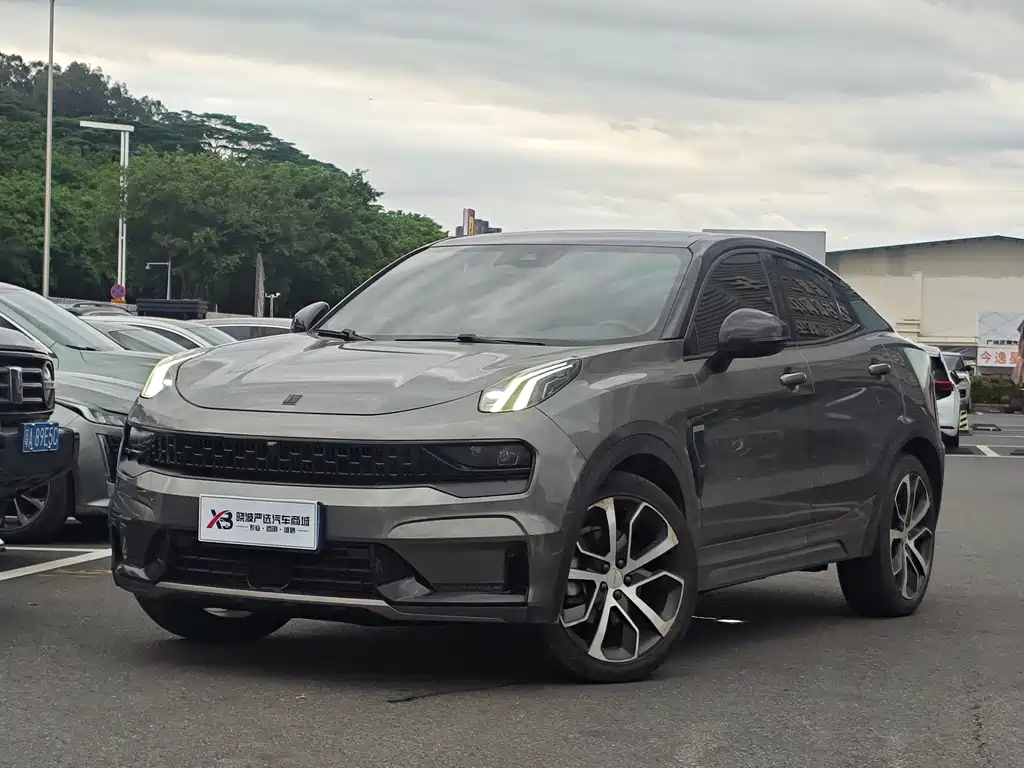 Lynk & Co 05