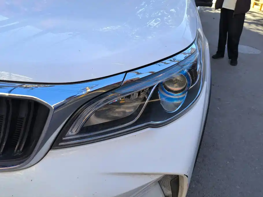 Geely Vision X3 — миниатюра 5