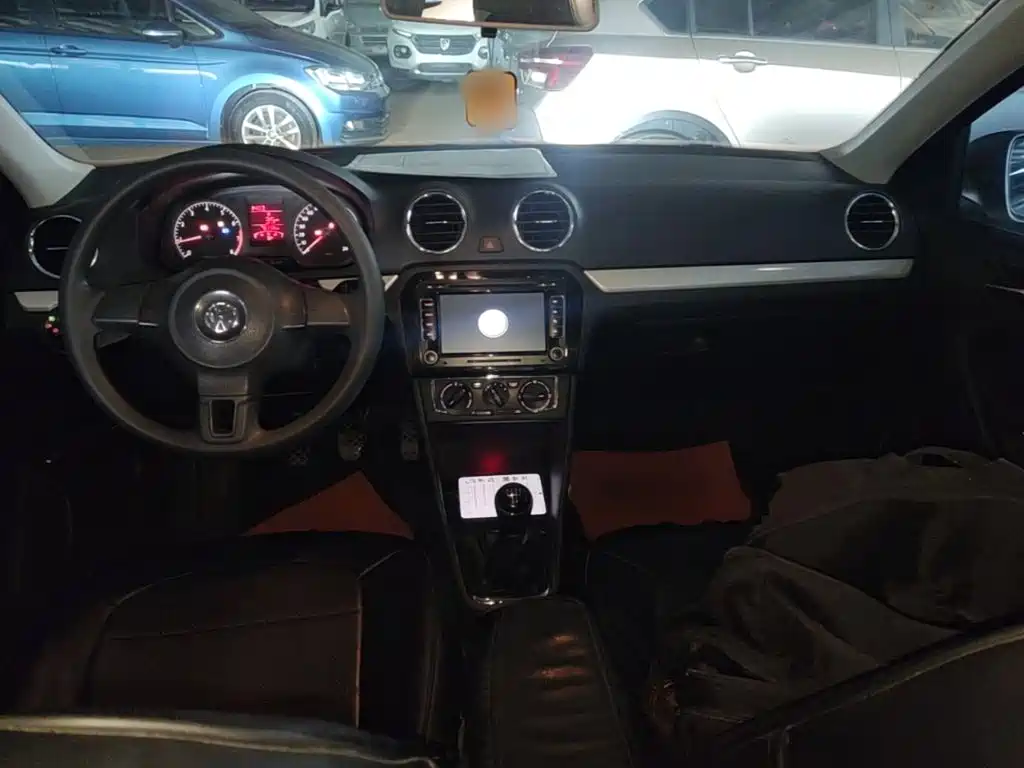 Volkswagen Jetta — миниатюра 10