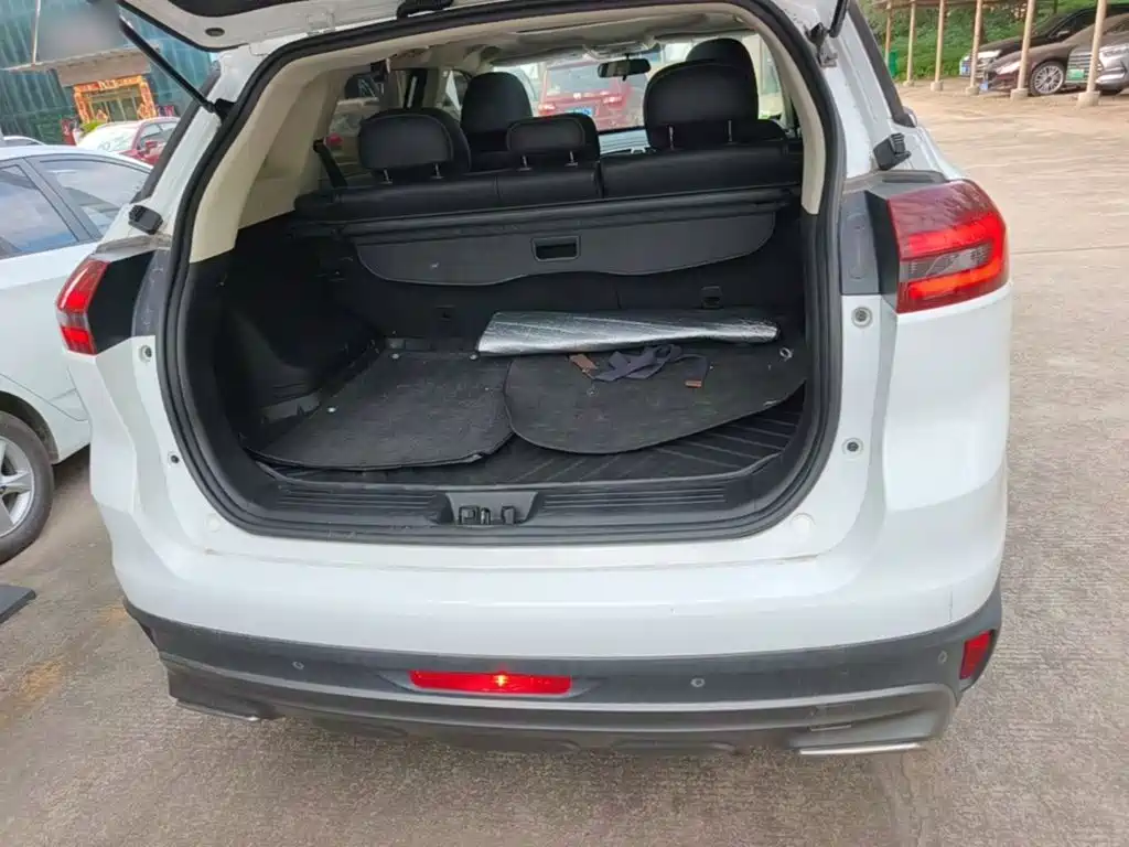 Geely Boyue — миниатюра 19