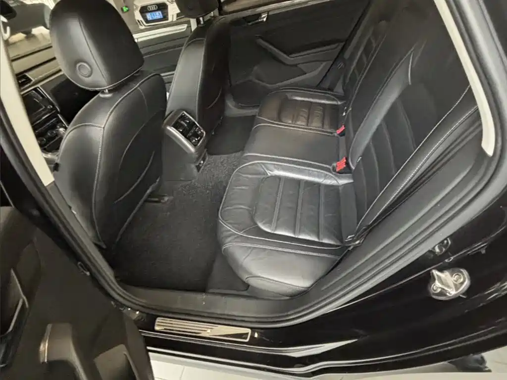 Volkswagen Passat — миниатюра 15