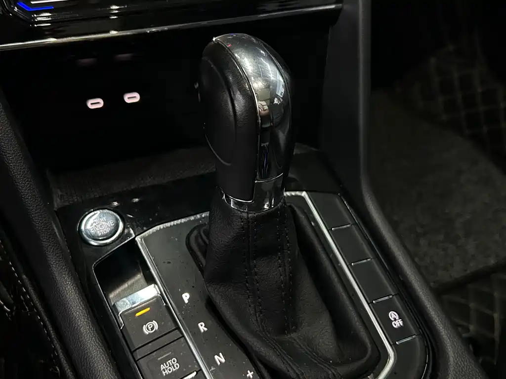 Volkswagen Tharu - фото 11