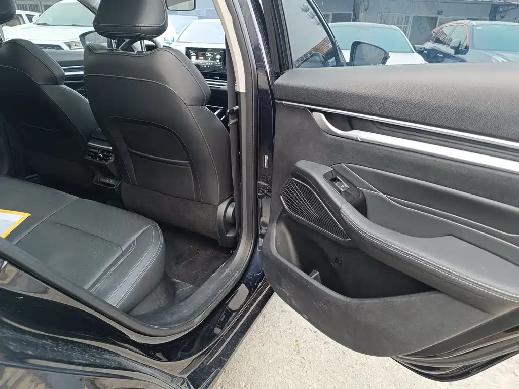 Geely Emgrand — миниатюра 16
