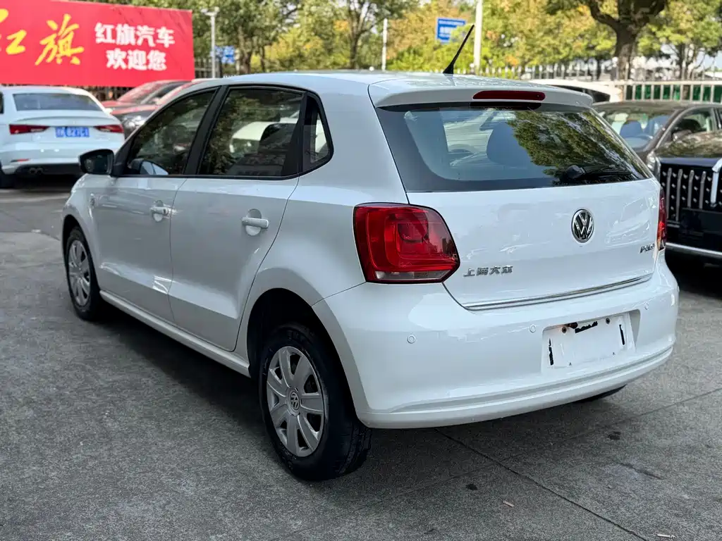 Volkswagen Polo — миниатюра 5