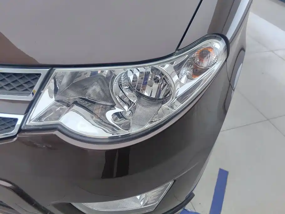 Wuling Hongguang — миниатюра 5