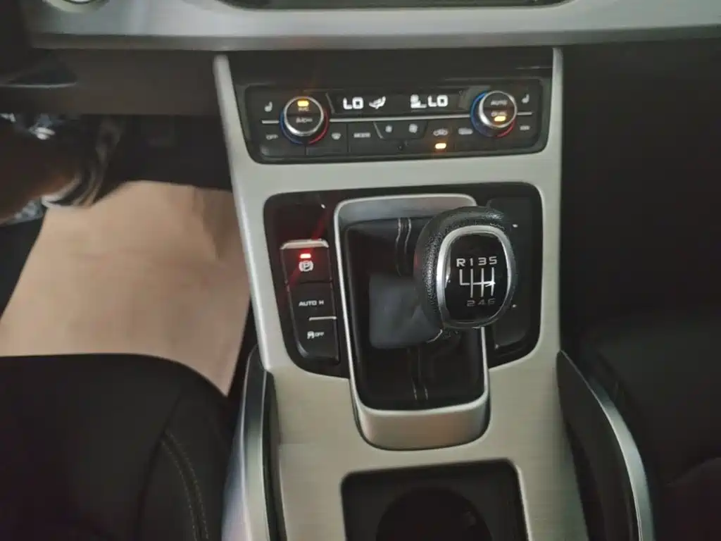 Geely Boyue — миниатюра 14