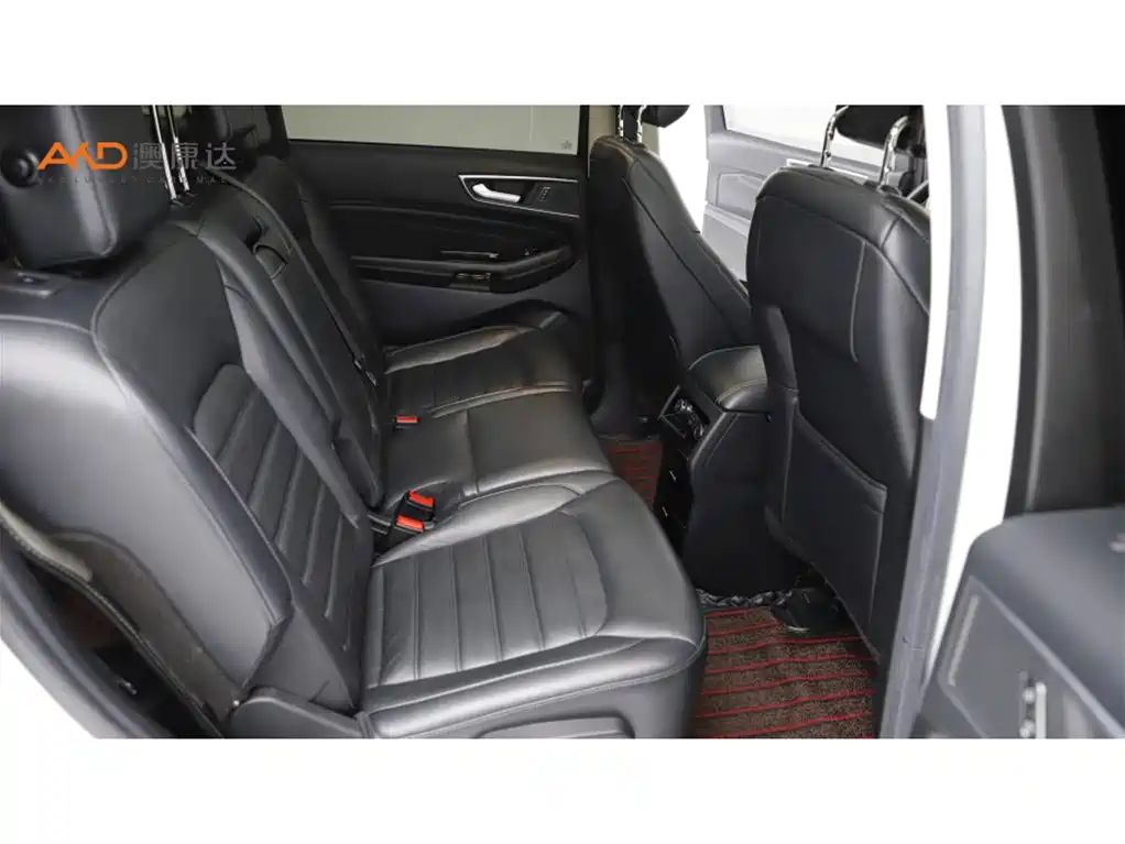 Ford Edge — миниатюра 8