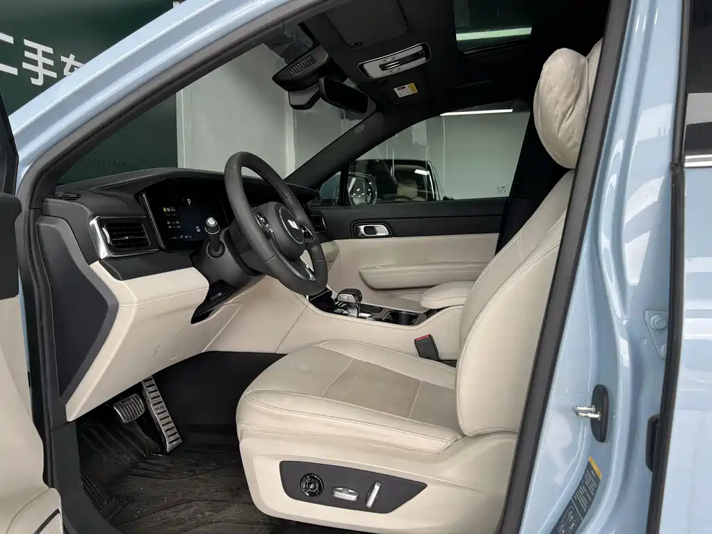 Li Auto ONE 2021 6 мест