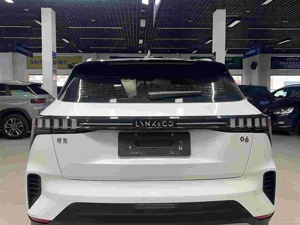 Lynk & Co 06 1.5T Dynamic Pro, фото 5