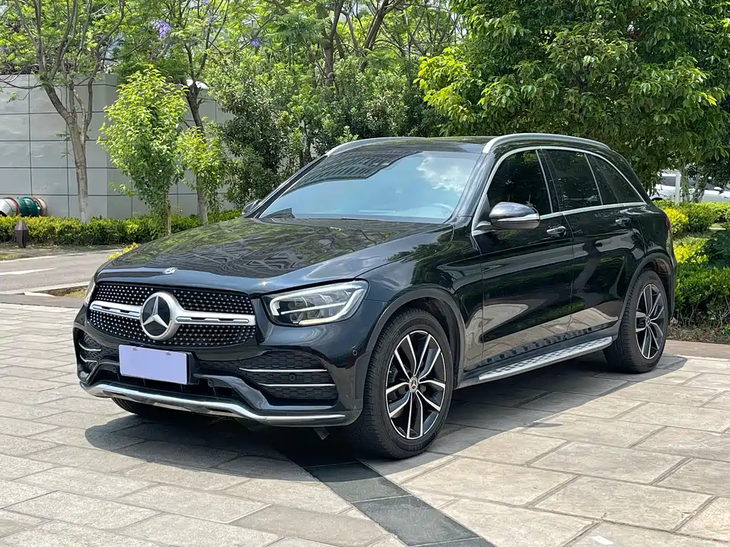 Купить Mercedes-Benz GLC