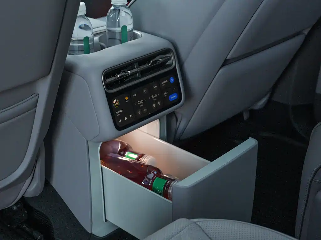 Li Auto Li L9 — миниатюра 16