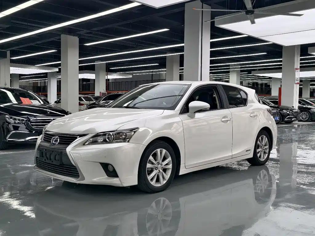 Lexus CT