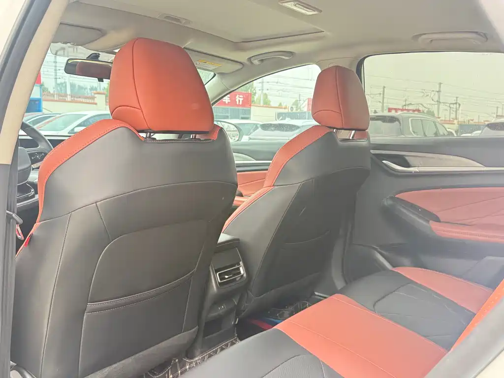 Changan Eado — миниатюра 5