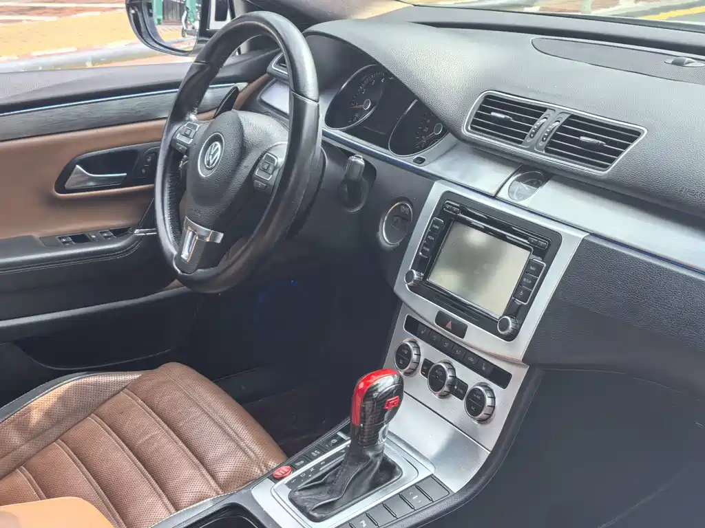 Volkswagen CC 2.0TSI Supreme Type, фото 4