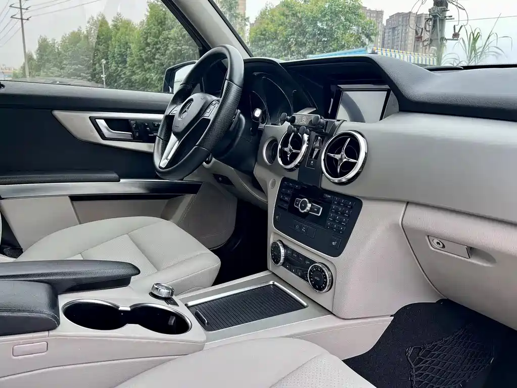 Mercedes-Benz GLK-Class — миниатюра 15