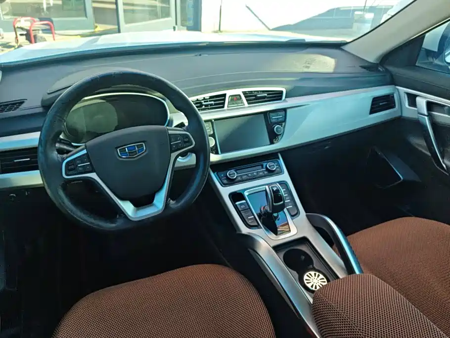 Geely Boyue — миниатюра 12