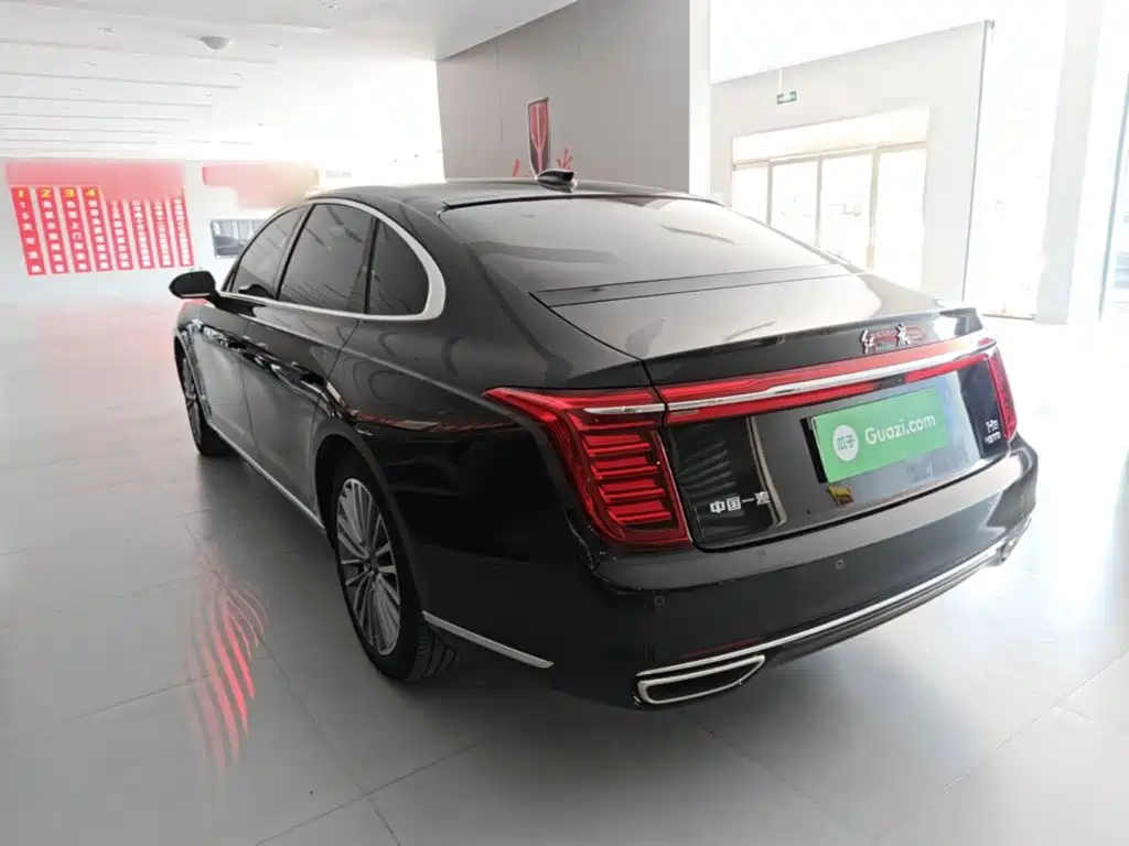 Hongqi H9 2023 2.0T