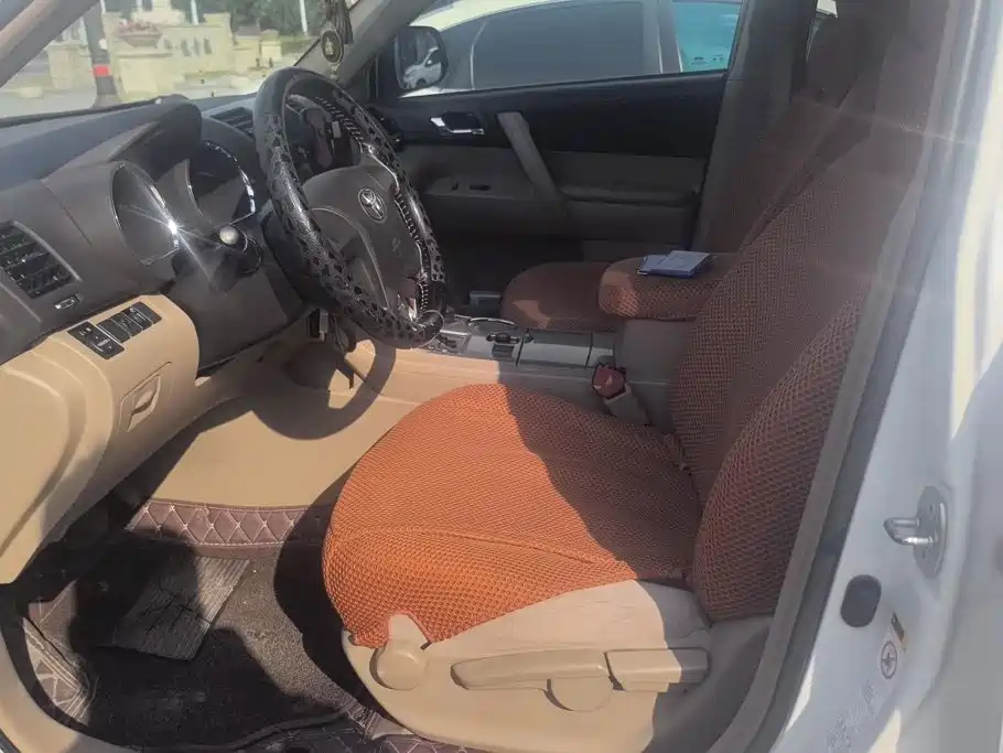 Toyota Highlander — миниатюра 9
