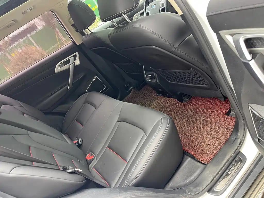 Geely Boyue — миниатюра 11