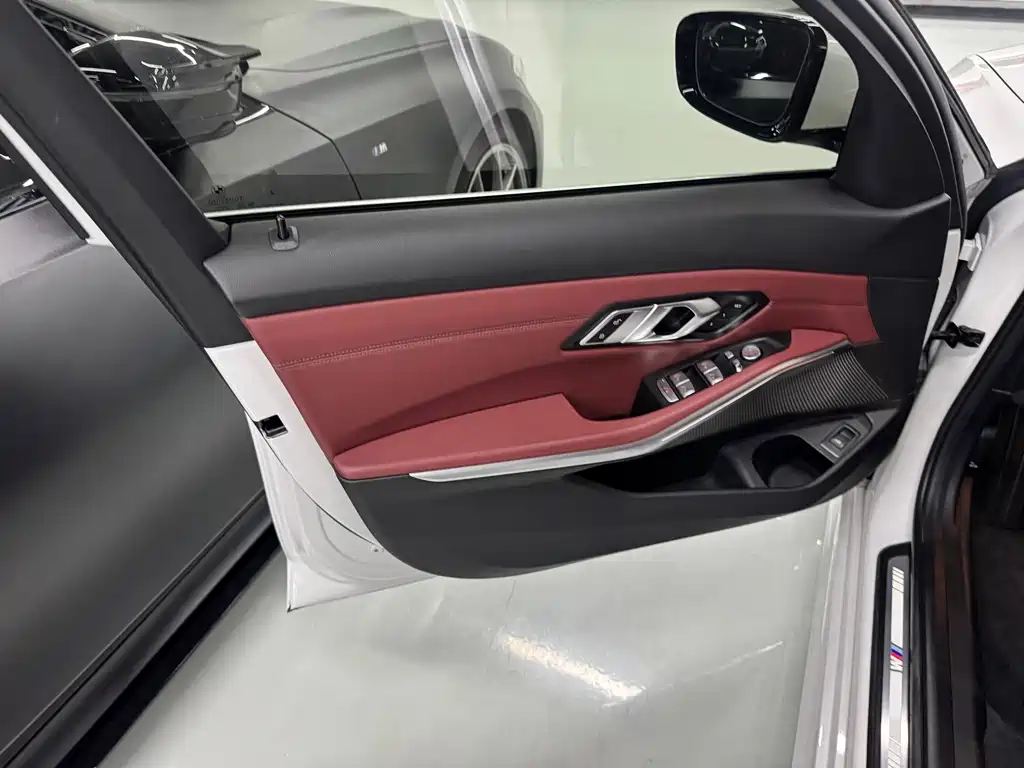 BMW 3 Series — миниатюра 6