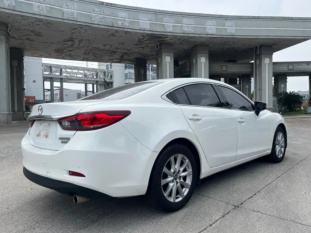 Mazda Atenza — миниатюра 5