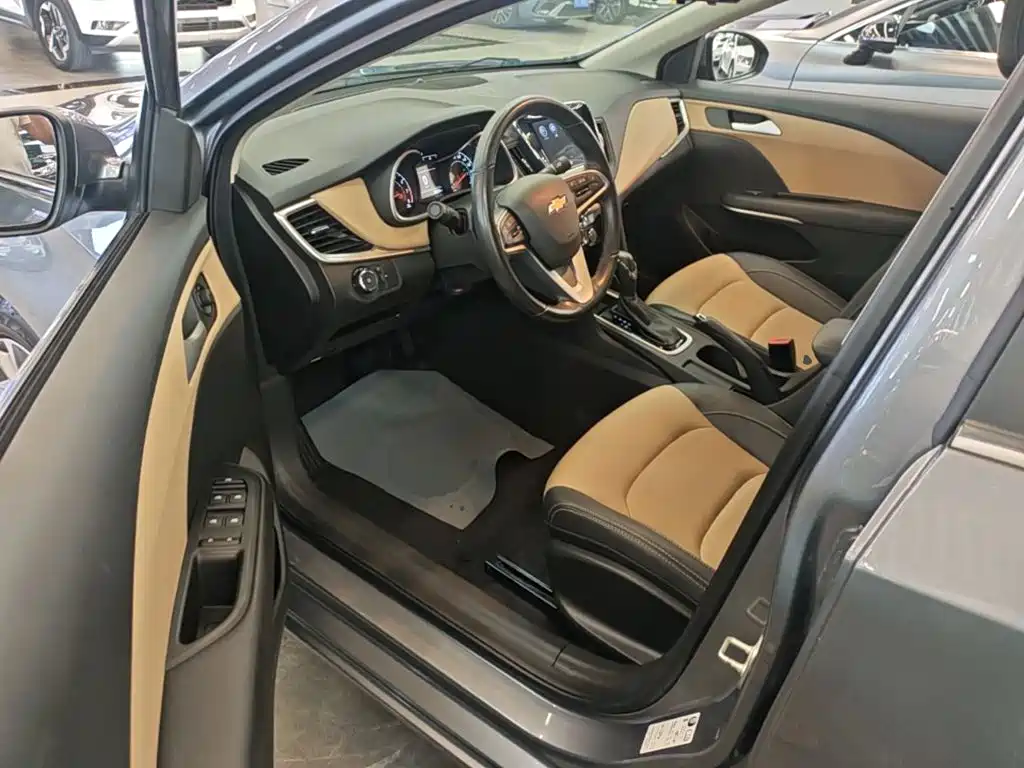 Chevrolet Monza — миниатюра 16