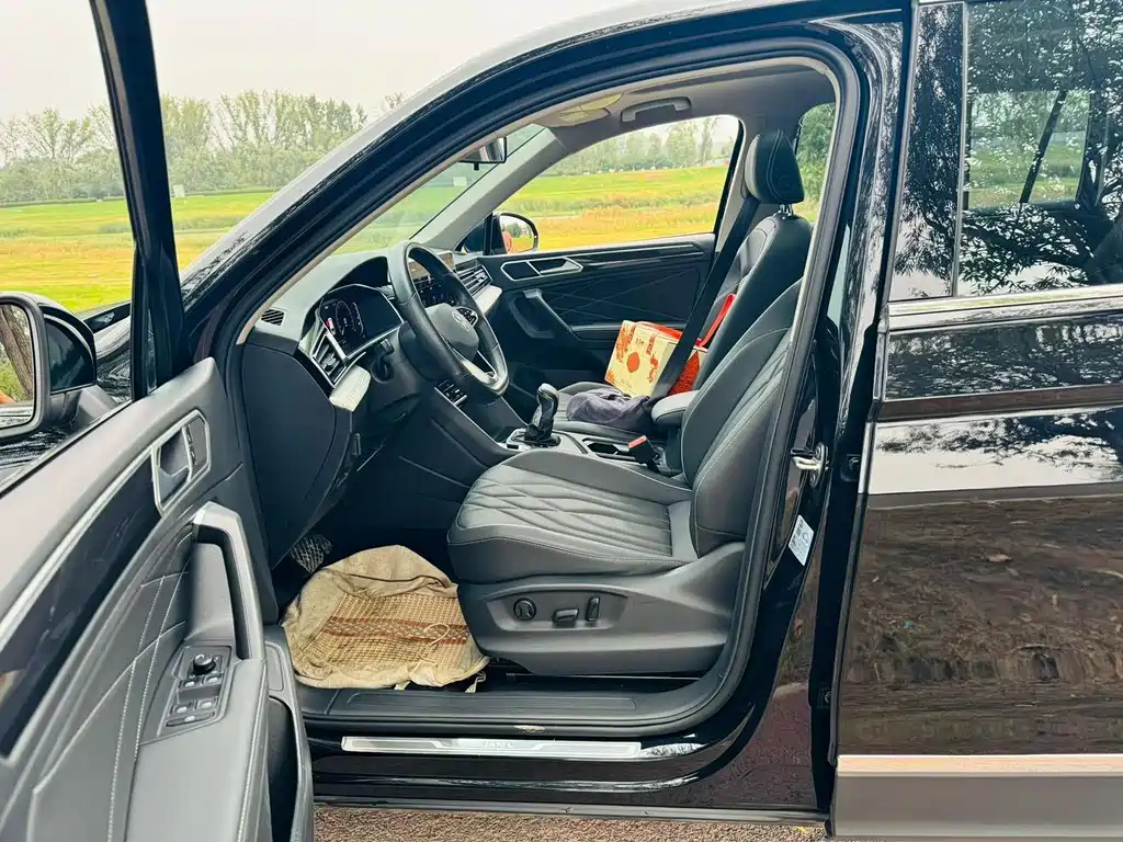 Volkswagen Tiguan L — миниатюра 4