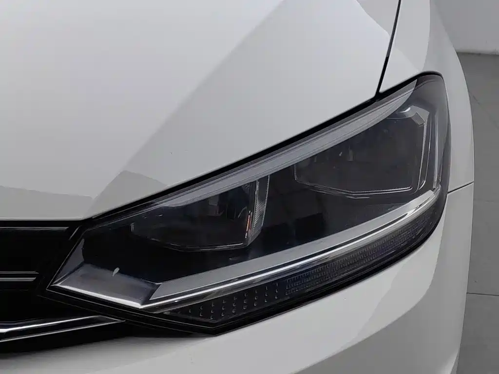 Volkswagen Touran — миниатюра 7