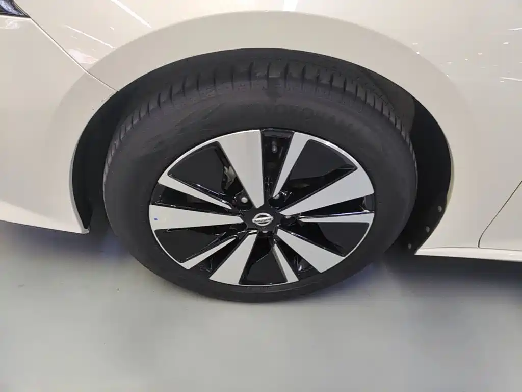 Nissan Teana — миниатюра 23