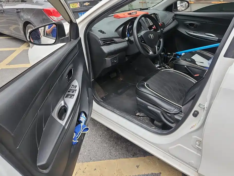 Toyota Vios FS — миниатюра 9