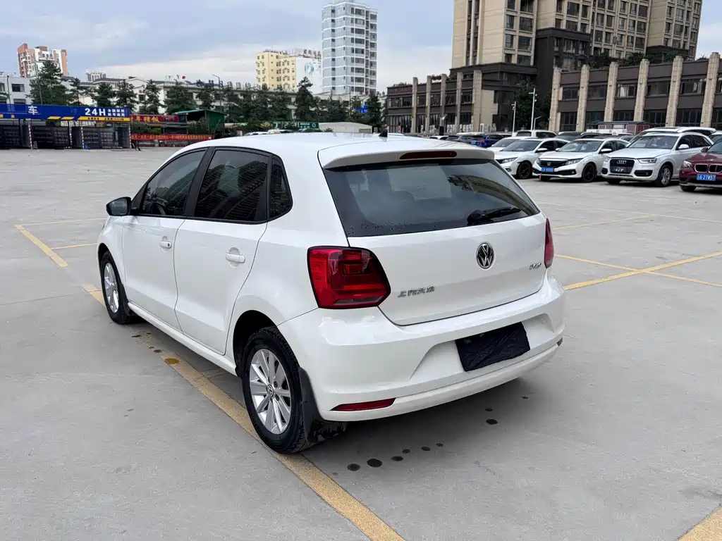 Volkswagen Polo — миниатюра 7