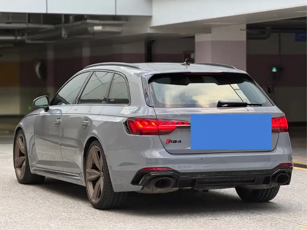 Audi RS 4 — миниатюра 7