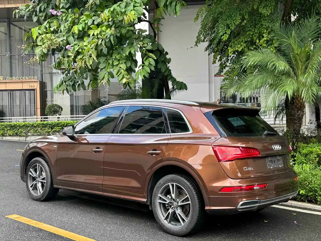 Audi Q5L — миниатюра 7