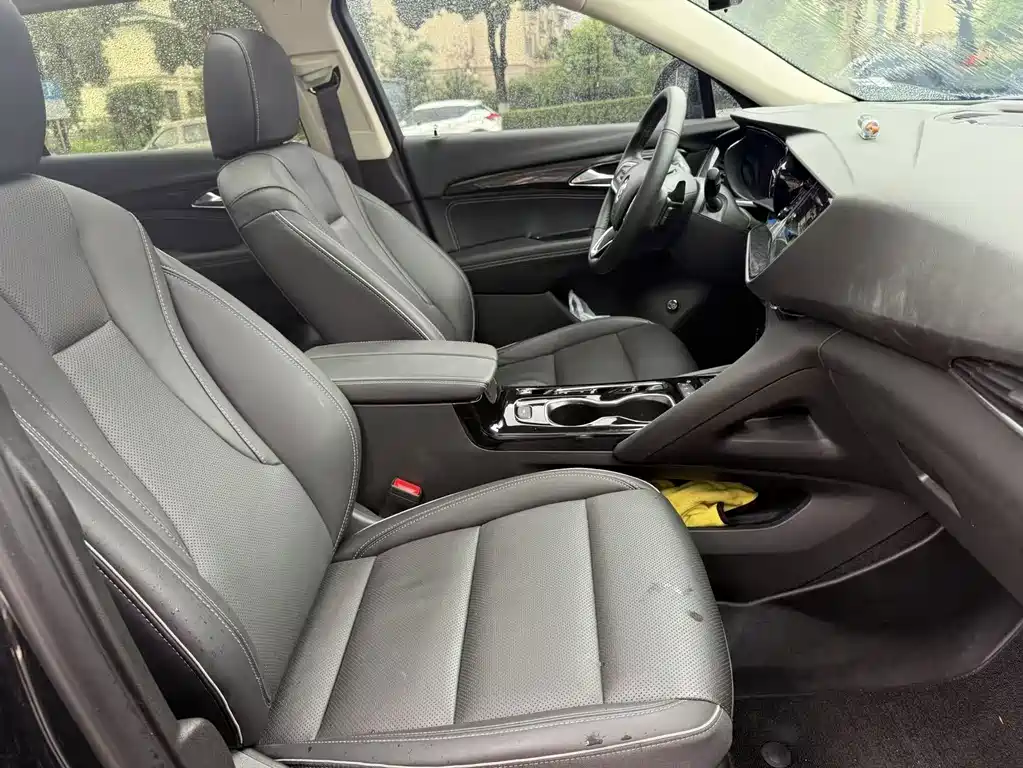 Buick Envision Plus Plus 2022 Plus 652T мест Luxury