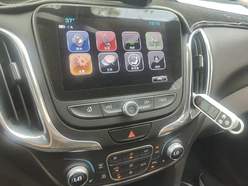 Chevrolet Equinox — миниатюра 13