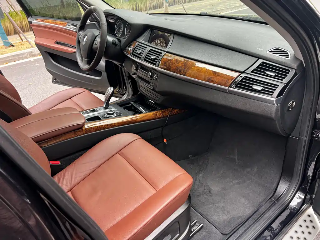 BMW X5 (Import) — миниатюра 16