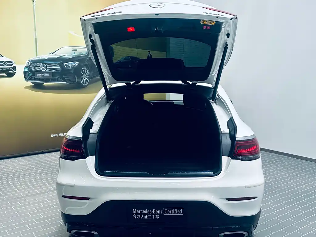 Mercedes-Benz GLC 2021 GLC 300 4MATIC SUV