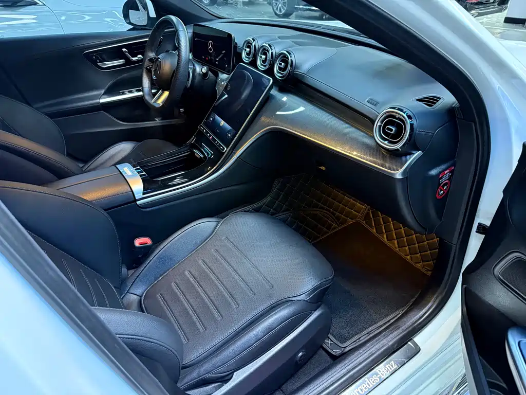 Mercedes-Benz C-Class — миниатюра 10