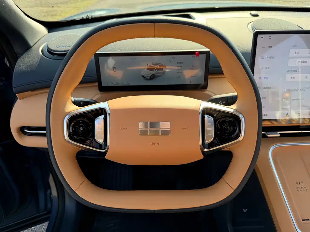 GEELY GALAXY GALAXY STARSHIP 7 EM I