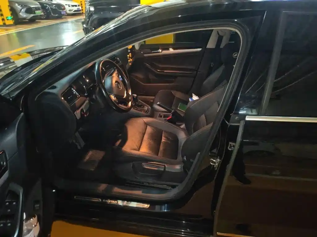 Volkswagen Sagitar — миниатюра 8