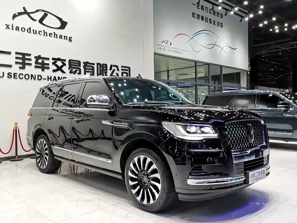 Lincoln Navigator — миниатюра 2