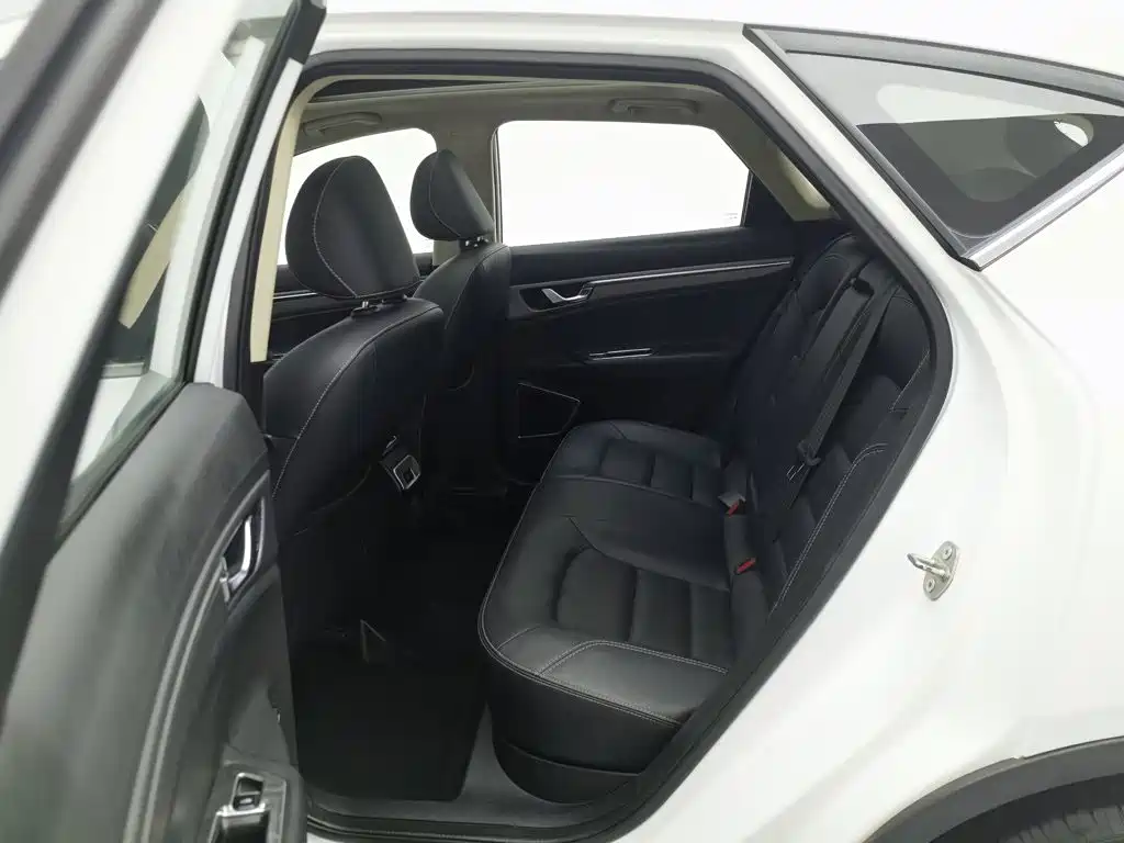 Geely Emgrand GS — миниатюра 15