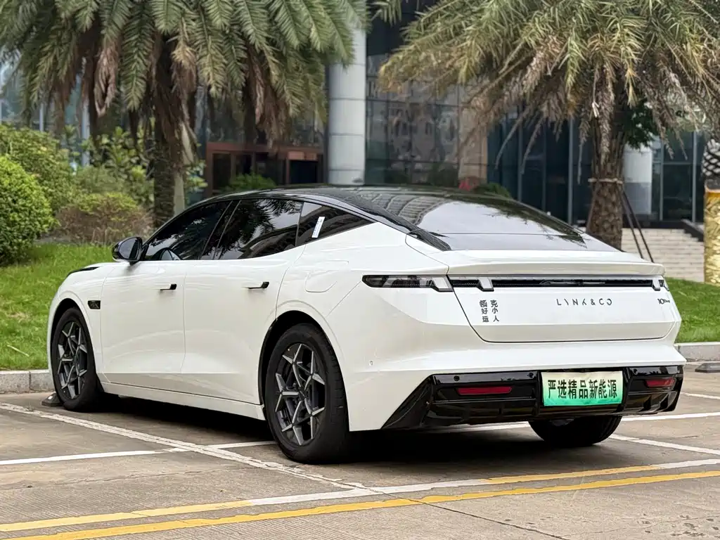 Lynk & Co 10 — миниатюра 26