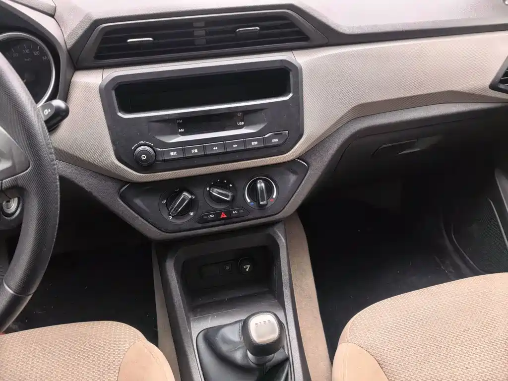 Wuling Hongguang — миниатюра 2