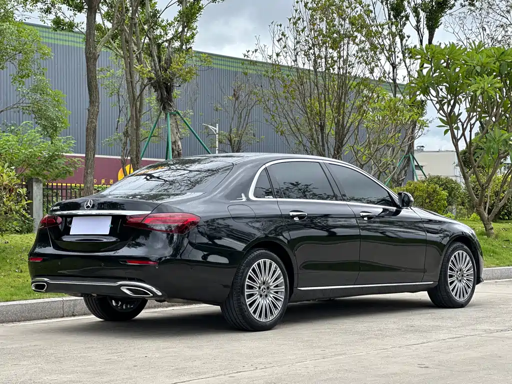 Mercedes-Benz E-Class E 2022 E 300 L Luxury